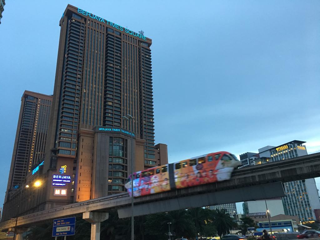 Rainbow Service Suite At Times Square Kuala Lumpur Exterior photo