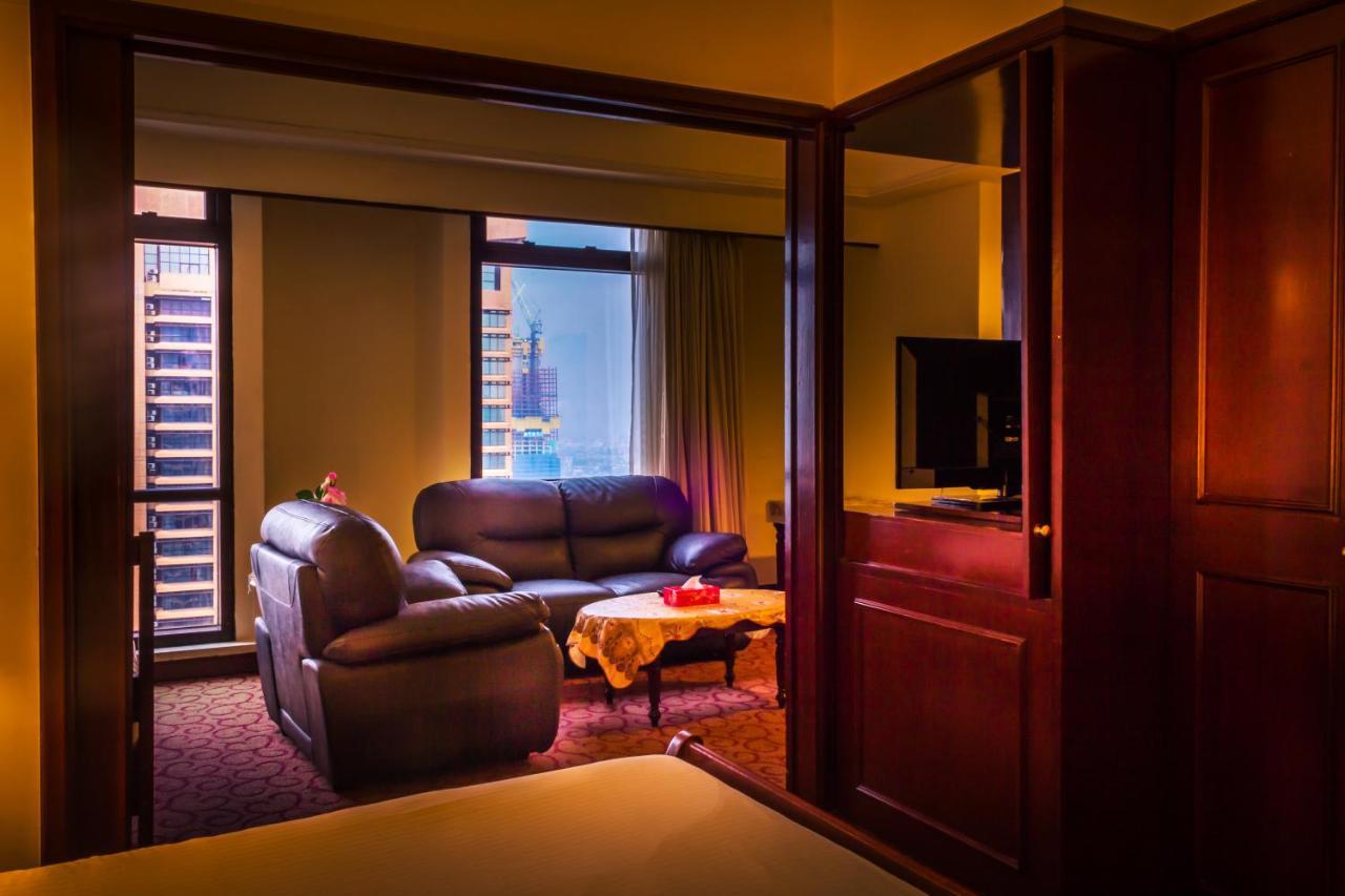 Rainbow Service Suite At Times Square Kuala Lumpur Exterior photo